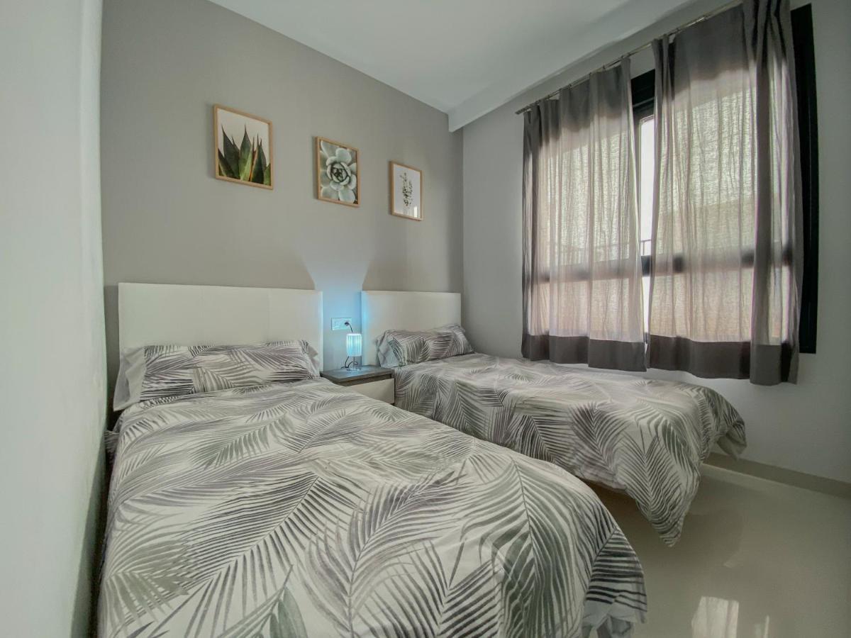 Higuericas 411 - Planta Baja - Vista Piscina - Cerca Playa Apartman Pilar de la Horadada Kültér fotó